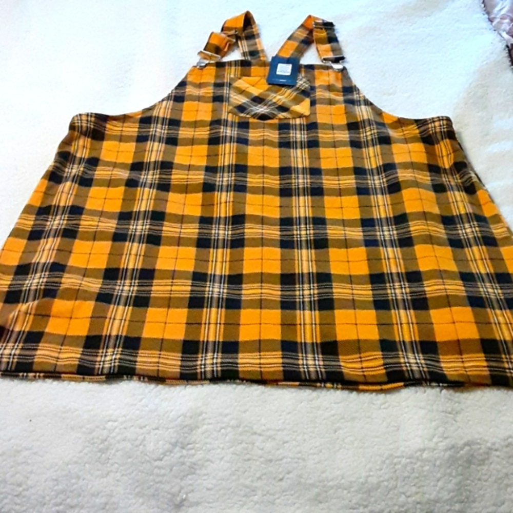 Gold tone plaid jumper